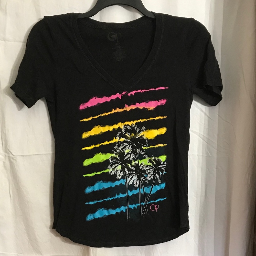 🩵3/$10 Deal!- Op Top